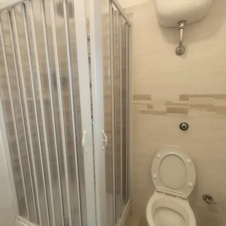 Anna E Mary Lejlighed *