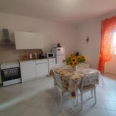 Apartman Anna E Mary *